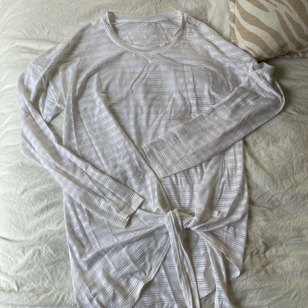 White lulu top! Size 6